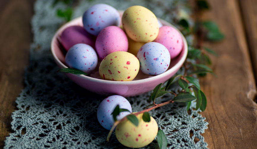 Ostern – Erdbeer-Milcheier LINDNER Erdbeer-Milcheier - Ostersüßware