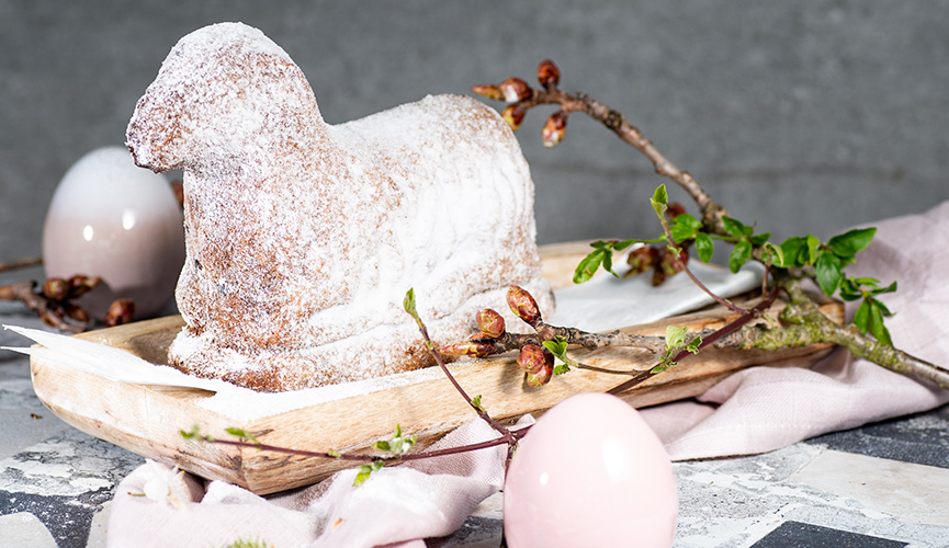 Ostern – Osterlamm Osterlamm aus unserer Konditorei