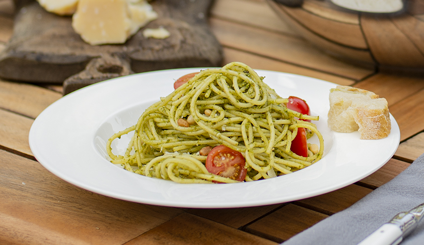 Cucina Italiana - Spaghetti mit Pesto Pecorino