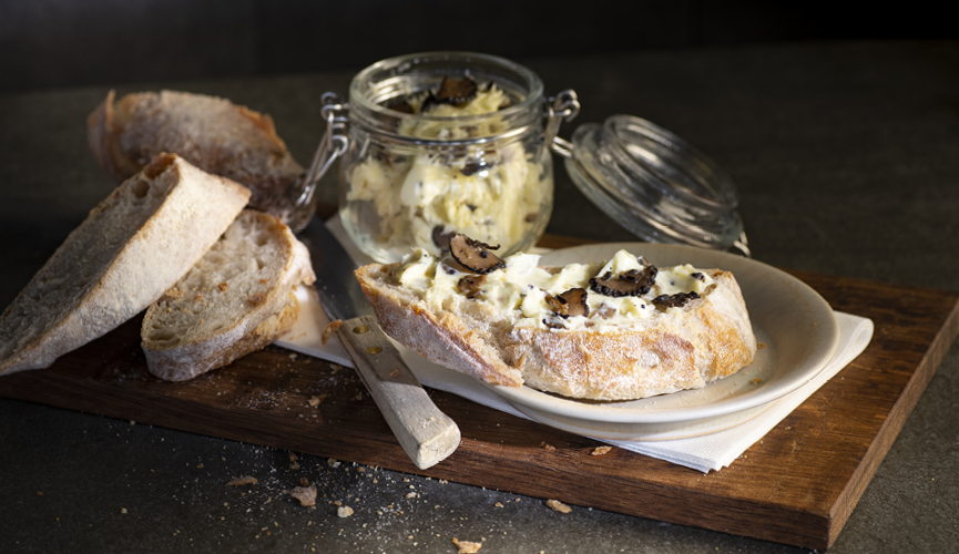 Trüffelsaison – Trüffelbutter Trüffelsaison - Trüffelbutter