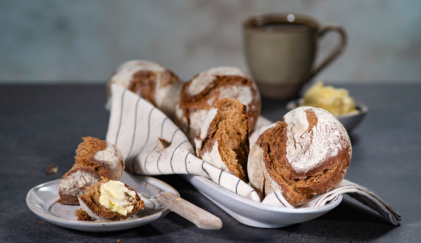 Osterfrühstück - Krustenbrötchen