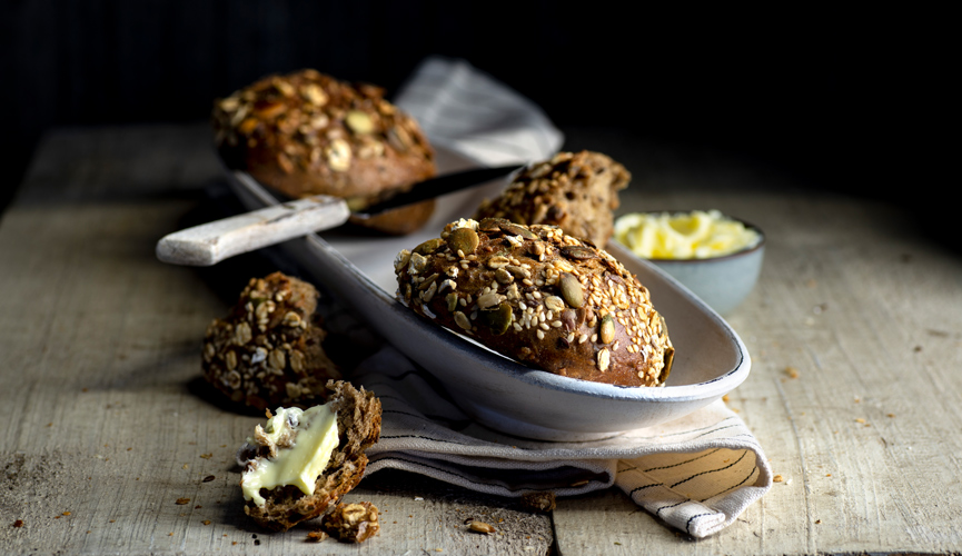 Osterfrühstück - Mehrkornbrötchen